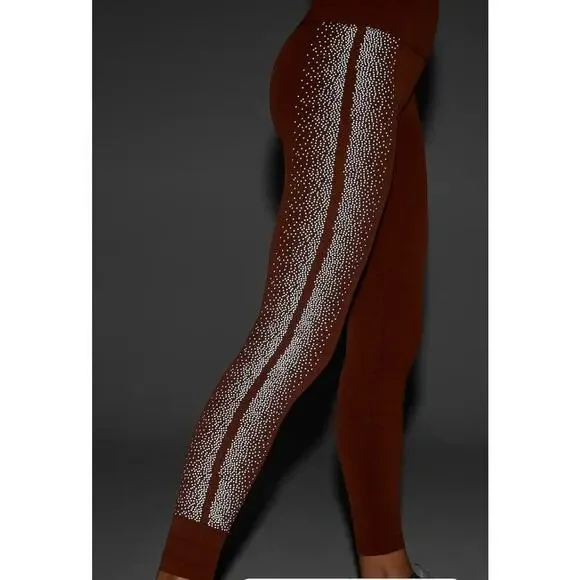 Fabletics High-Waisted Sculptknit® Reflective Legging - Picture 2 of 9